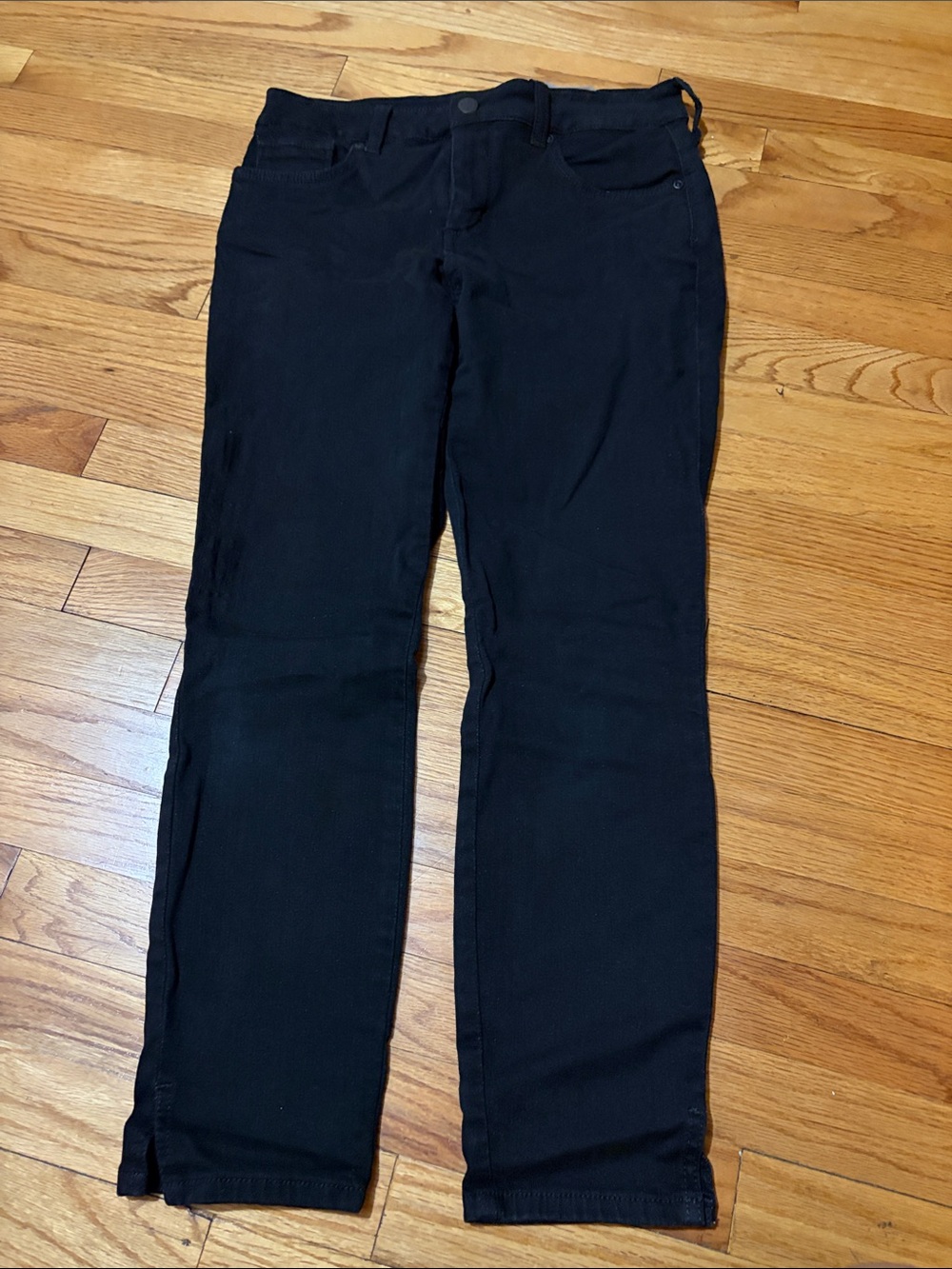 Black Women's Straight-Leg Jeans NYDJ BLACK JEANS